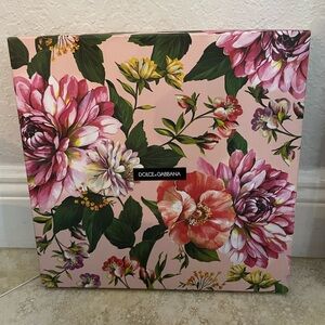 Dolce & Gabbana gift box